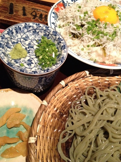 へぎ蕎麦と高菜しらす丼たべた、うまうま（・∀・）