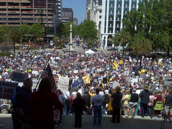 Thousands turn out for Columbia #TeaParty 1 #tcot