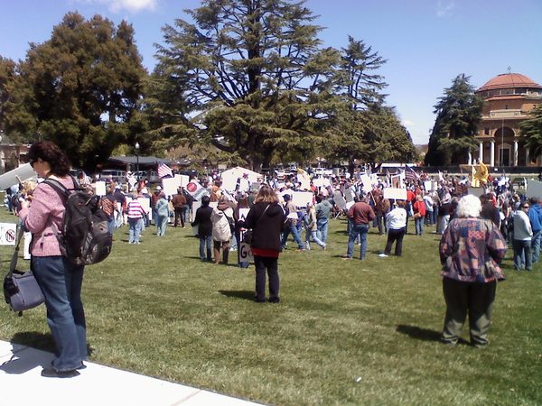 #teaparty ~Good turnout 4 smalltown #catcot #sgp #pjtv #tcot