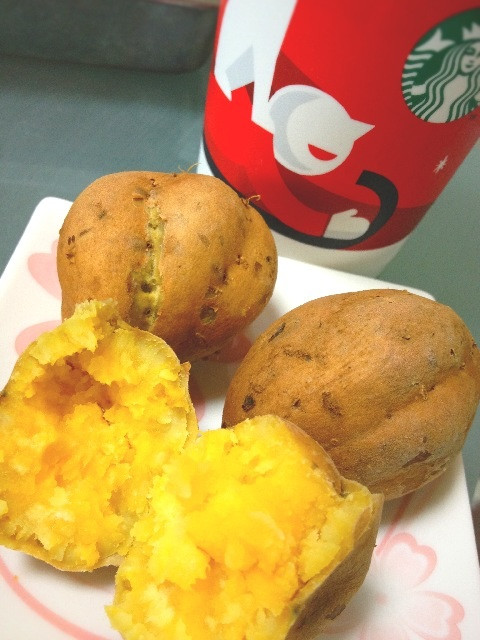 九州のサツマイモらしい。よくわからないけど、味はたしかにサツマイモっぽい。