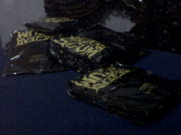 [SoldOut] Merchandise T-shirt Nuclear Scum