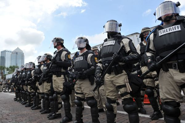 http://www.presstv.ir/

Police in riot gear stop an anti-GOP march from approaching the Tampa Bay Times Forum during a protest rally in Tampa, Florida on August 28, 2012. 