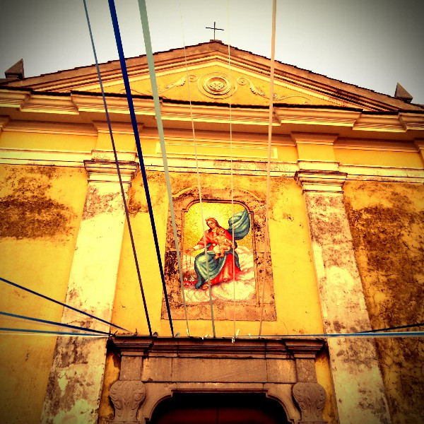 Madonna con nastri