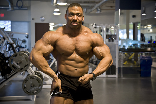 Newest IFBB Pro and Team MuscleTech Superstar Cedric McMillan visits MuscleTech HQ.