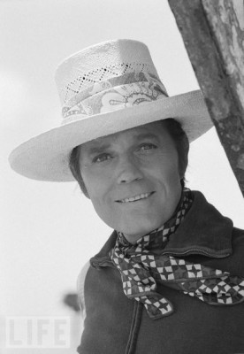 Straw Hat look familiar?