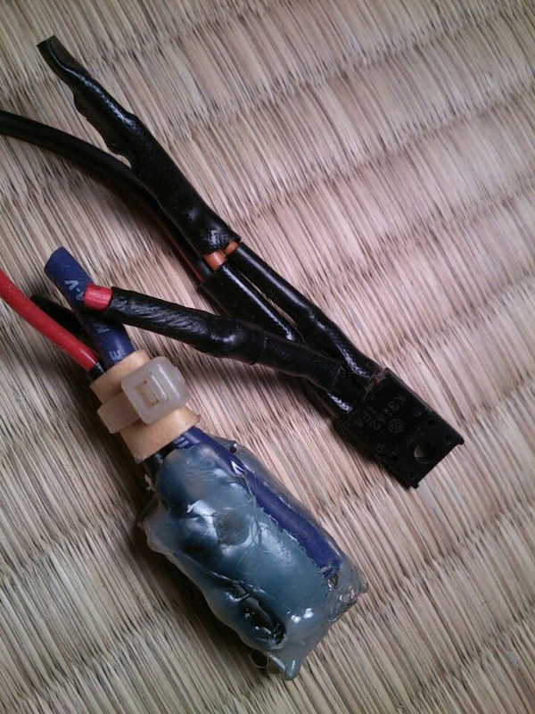 パワーMOSFETで作ったスイッチングデバイスとか。