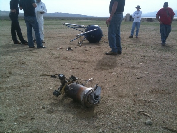 There was an in-flight abort at 100+ ft. Vehicle fell to ground.