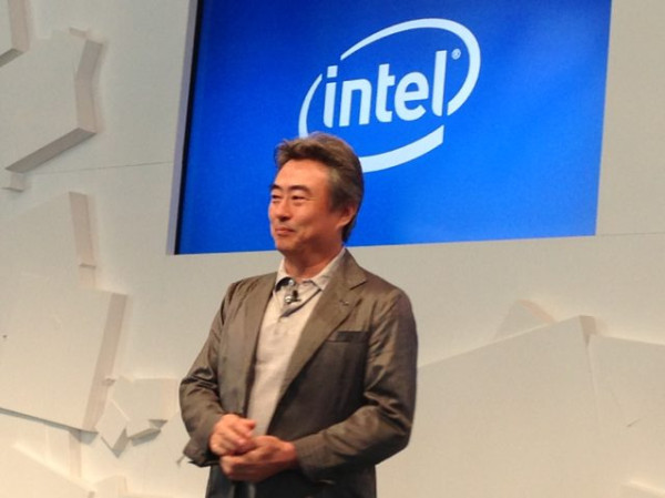 Intelのイベント、吉田社長の挨拶がはじまりました。