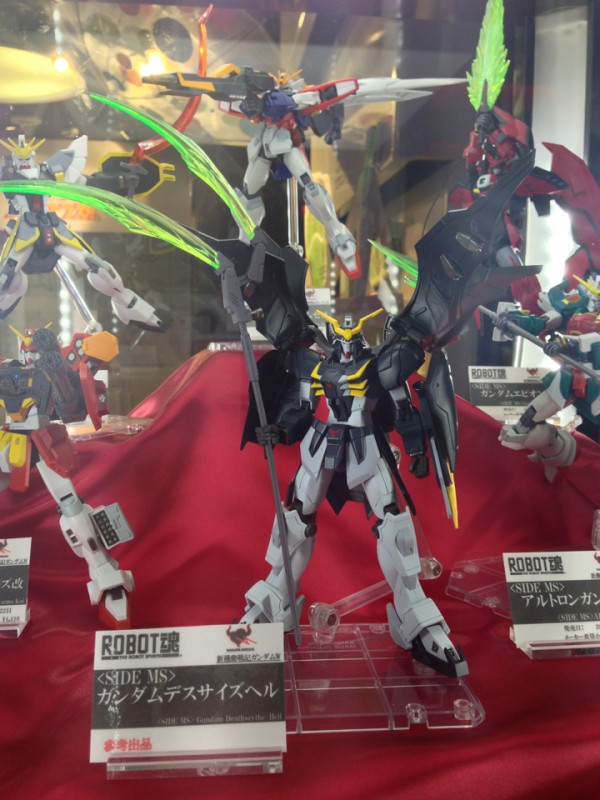 ガンダムカフェ秋葉原店に、参考出品のROBOT魂 デスサイズが展示されてます。これ、どこかで発表されてたっけ？（´-`）.｡oO（スイートし忘れてた） #gundamcafe