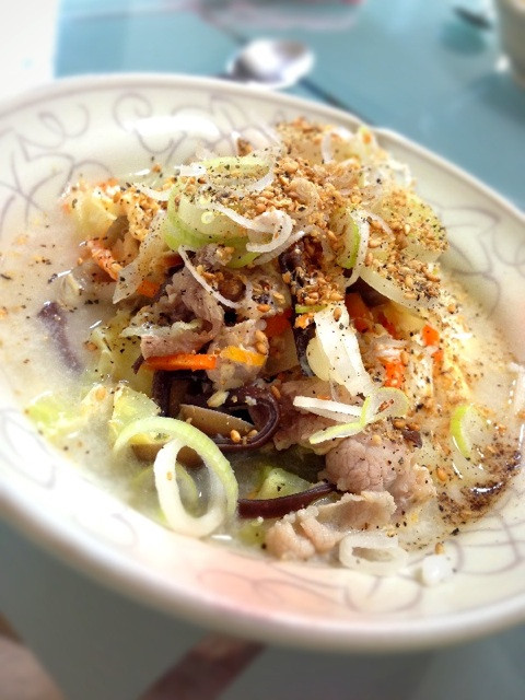 朝食に塩クッパ。