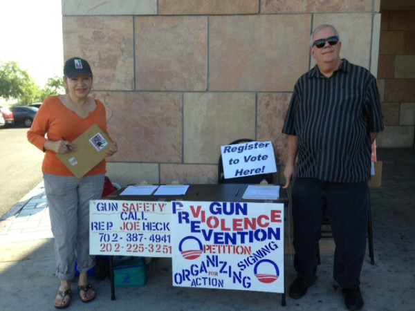 @OFA_NV vol's Linda C &amp; Mike P doing #gun violence #ActionAugust @ Henderson DMV #Vegas #nvp2 #p2 #fb