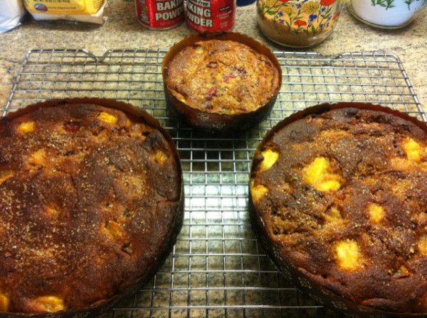 vegan and gluten-free: pineapple-plum-raspberry