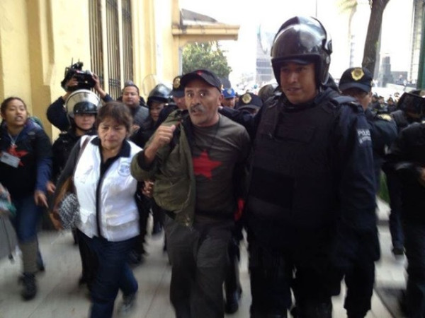 Miguel Barrera primer detenido del #1SMx vía: pulso ciudadano. FB