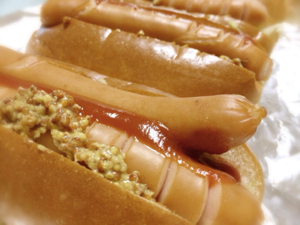 朝食にホットドッグ（・∀・）