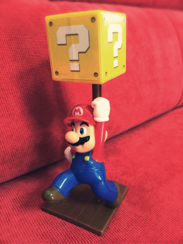 ハッピーセットのスーパーマリオ