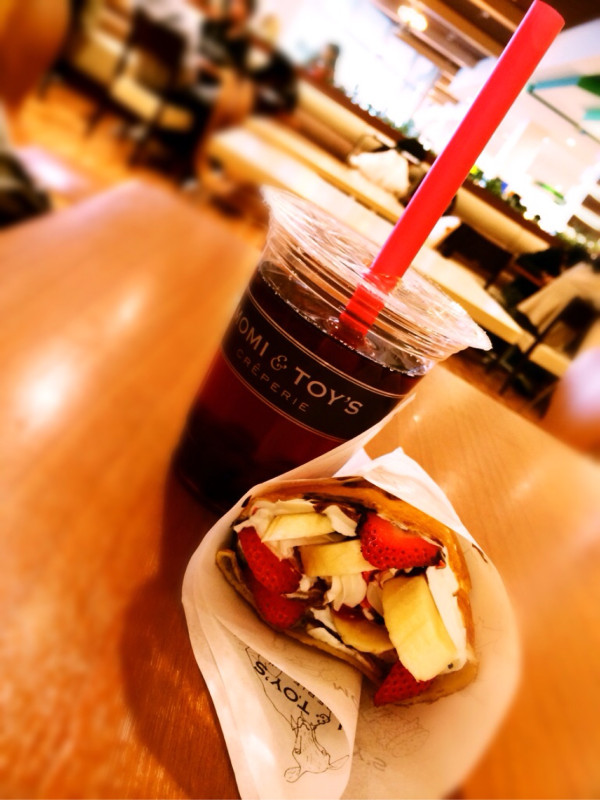 クレープとチェリーティー at MOMI &amp; TOY'S