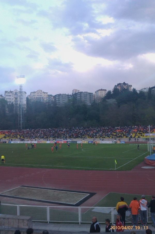 Стадион забит процентов на 70.  #fczs  #football  #perdiv