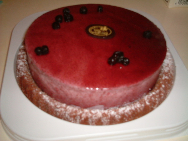 このケーキ持っていきます。