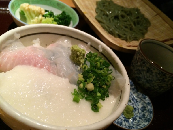 天然かれい山かけ with へぎそば at 本格串焼とへぎそば 濱匠 名駅別邸