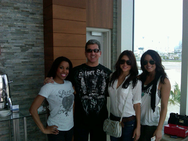 Chandella, Arianny and I are off to the weigh-ins... Fun in the sun!