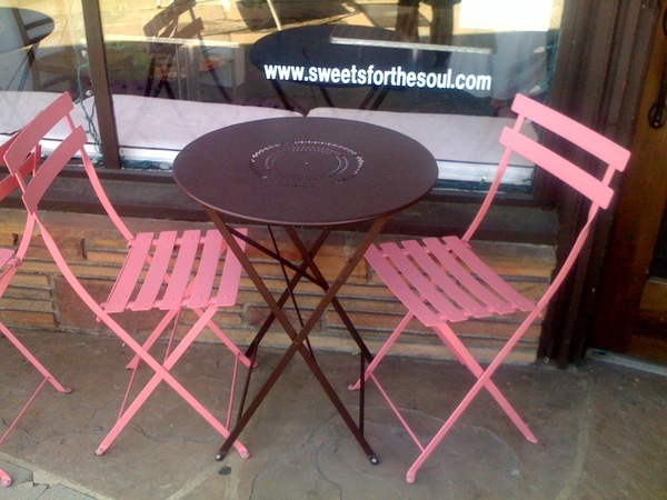 Our new Pink & Brown outdoor chairs and tables! Aren't they so...sweet?