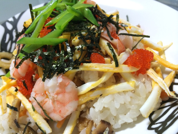 Chirashi-zushi!