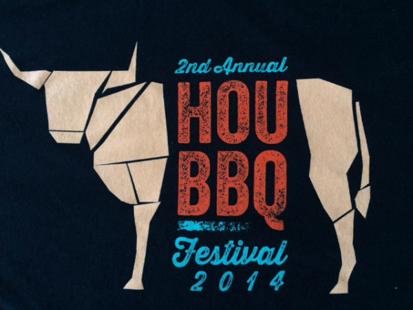 #houbbq it smells so good around here and I'm soooo hungry !