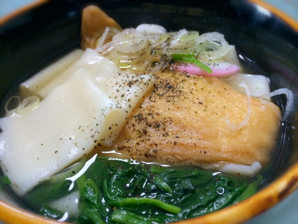 紐革狐饂飩 ひもかわきつねうどん