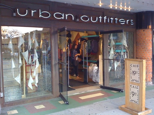 Got swooped down on by Urban Outfitters employee; photos are prohibited inside the store, tho it's not posted. WTF?