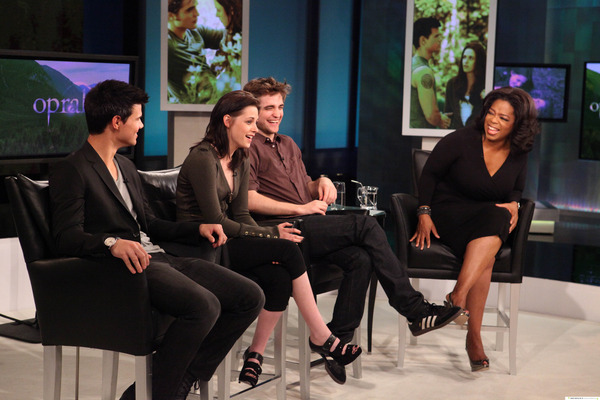 Picture from Oprah in HQ (via @robertkristen)